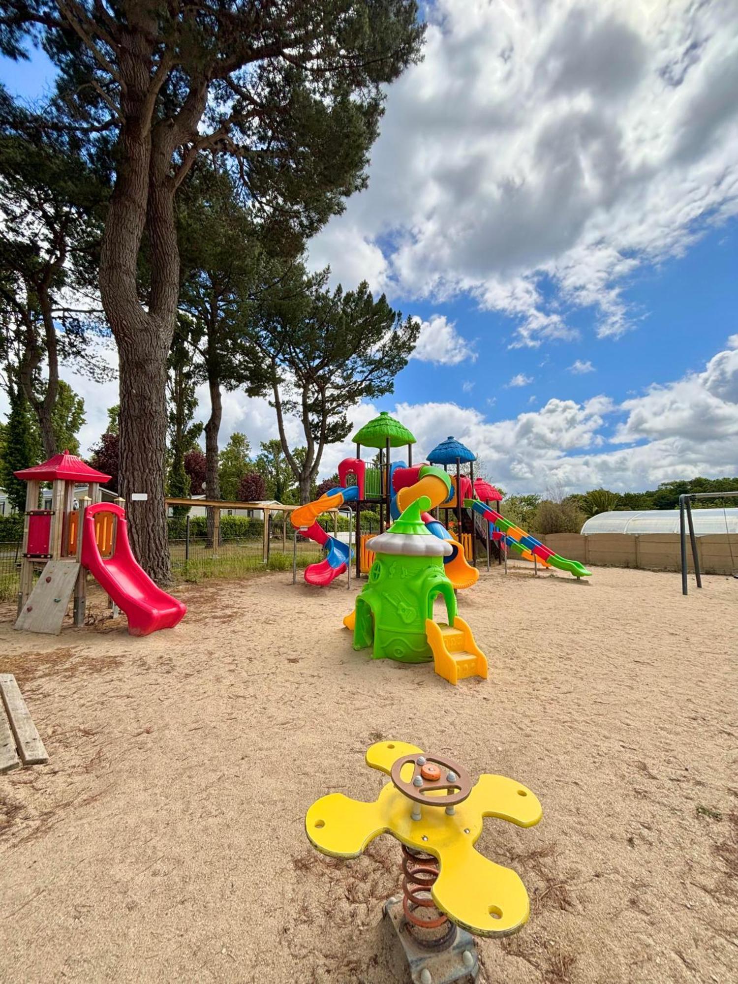 Camping Le Panoramic Hotel Binic Bagian luar foto