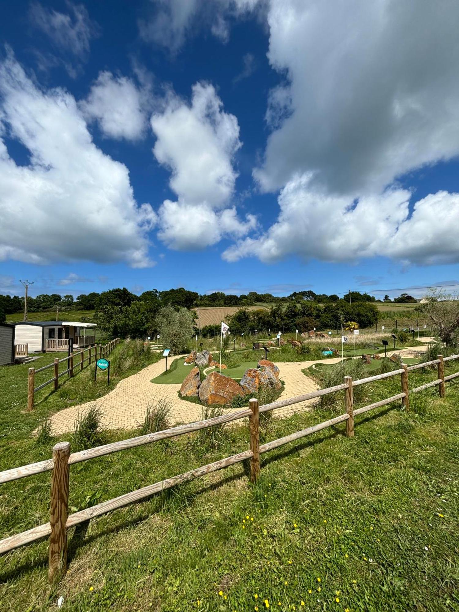 Camping Le Panoramic Hotel Binic Bagian luar foto