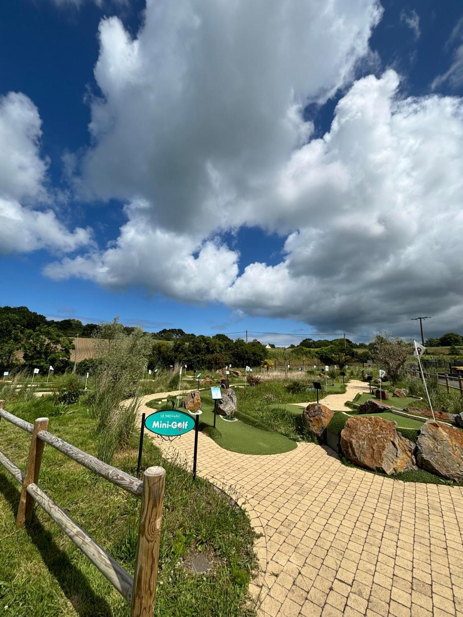 Camping Le Panoramic Hotel Binic Bagian luar foto